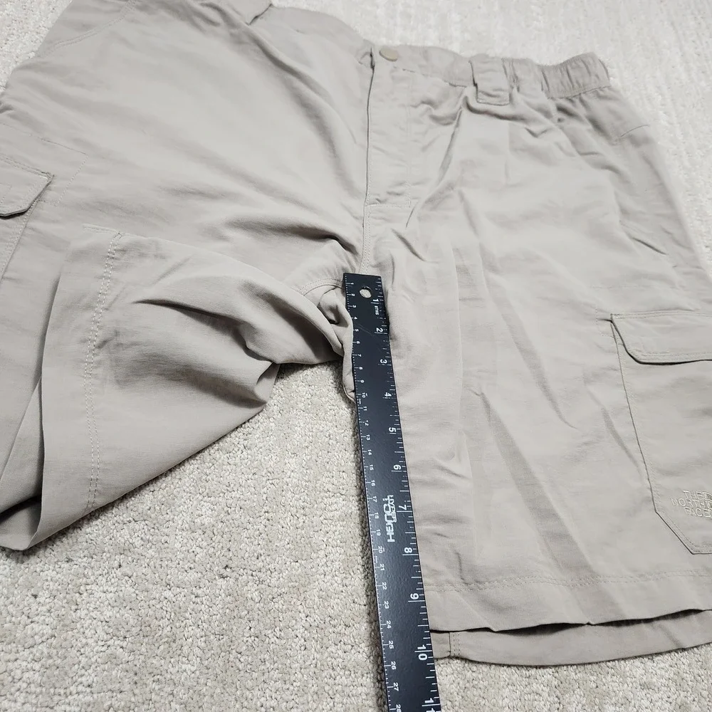 North Face Cargo Shorts Men XL‎ Elastic Waist Performance Nylon Hiking Beige